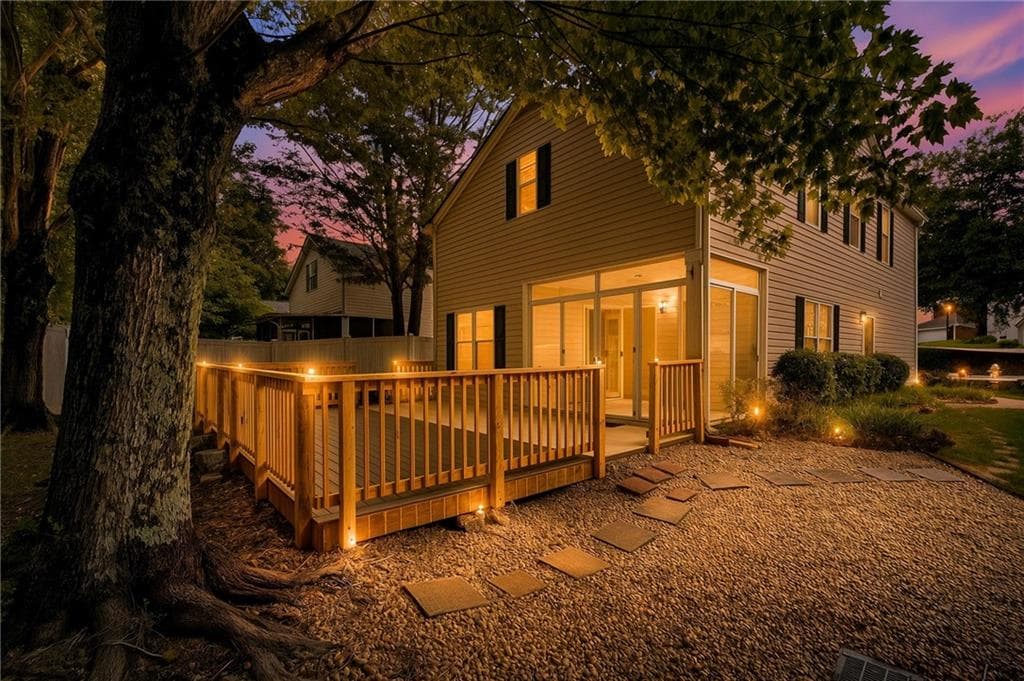 3 bedroom, 3 bathroom, 1,515 sq ft single family residence for sale at 3815 Glen Laurel Court, Cumming, GA 30040 — photo 2