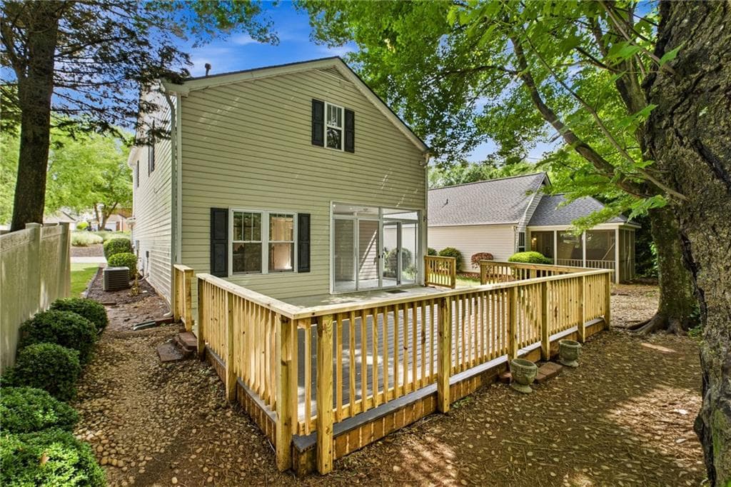 3 bedroom, 3 bathroom, 1,515 sq ft single family residence for sale at 3815 Glen Laurel Court, Cumming, GA 30040 — photo 8