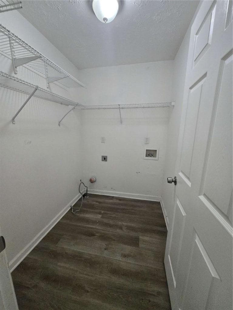 3 bedroom, 2 bathroom, 1,510 sq ft single family residence for sale at 3645 Saturn Drive, Atlanta, GA 30331 — photo 9