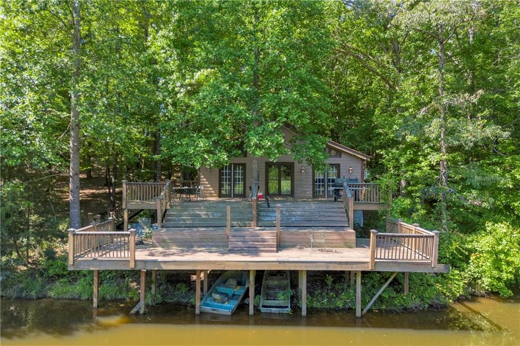 1 bedroom, 2 bathroom, 2,544 sq ft single family residence for sale at 1641 Churchwell Road, Union Point, GA 30669