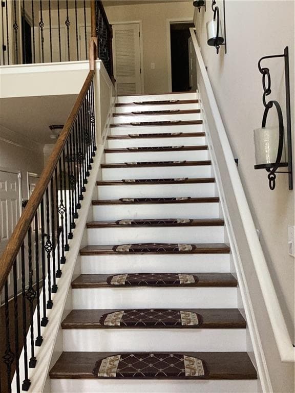 4 bedroom, 3 bathroom, 3,444 sq ft single family residence under contract at 4206 W Flat Rock Drive, Lithonia, GA 30038 — photo 9
