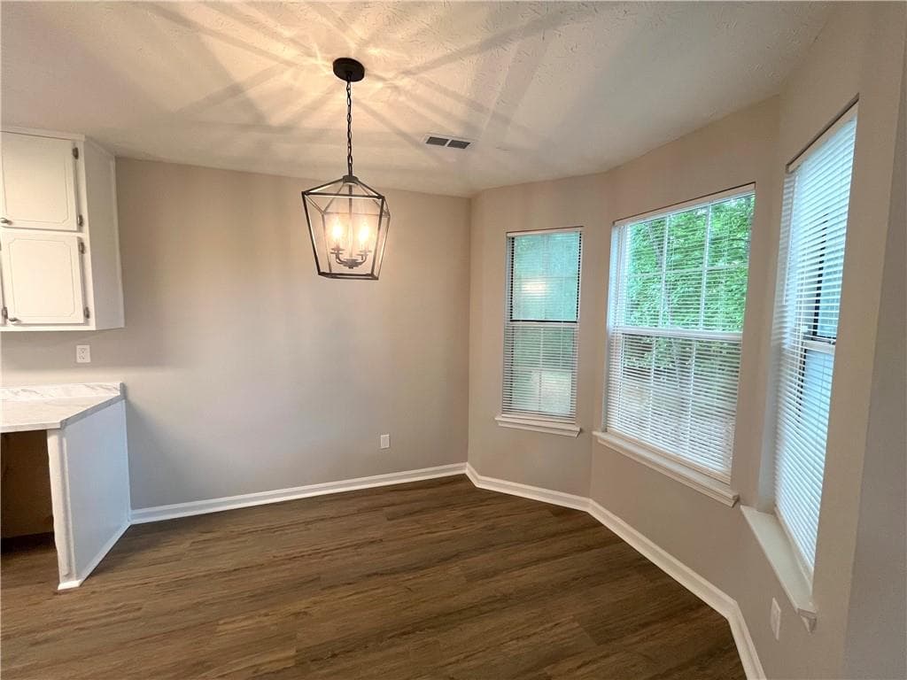 3 bedroom, 3 bathroom, 2,453 sq ft duplex for rent at 5843 Summerglen Lane, Atlanta, GA 30349 for $1,695 a month — photo 6