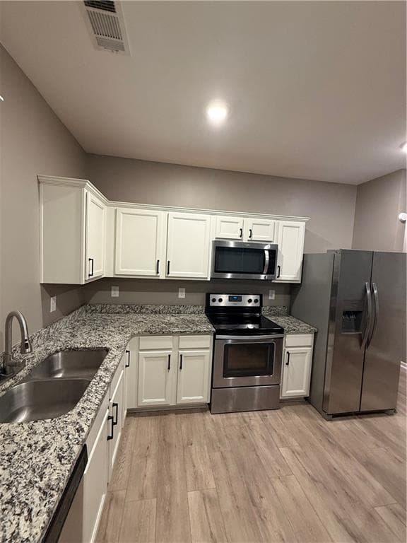 3 bedroom, 3 bathroom, 1,514 sq ft townhouse for rent at 2330 Mckenna Square Drive, Lithonia, GA 30058 for $1,950 a month — photo 3