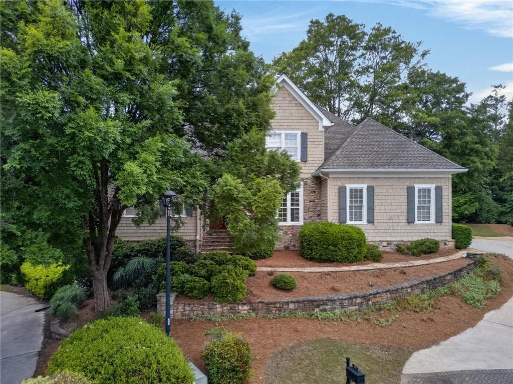 6 bedroom, 6 bathroom, 5,184 sq ft single family residence for sale at 420 Bevy Court, Duluth, GA 30097 — photo 3