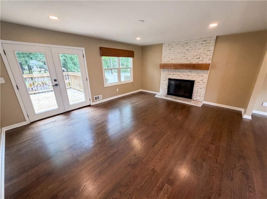 4 bedroom, 3 bathroom, 3,696 sq ft single family residence under contract at 1772 Huntingford Drive, Marietta, GA 30068 — photo 3