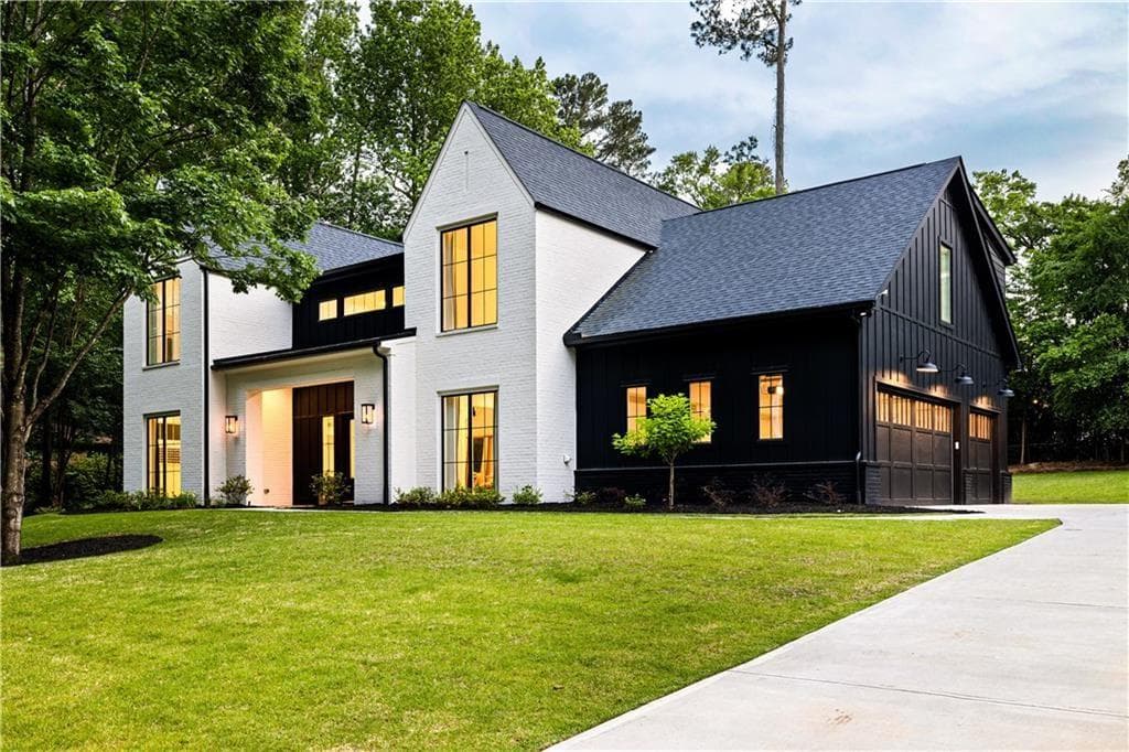 6 bedroom, 6 bathroom, 4,800 sq ft single family residence for rent at 2742 Winding Lane, Brookhaven, GA 30319 for $13,000 a month — photo 4