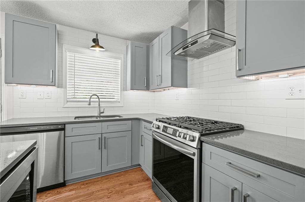 4 bedroom, 3 bathroom, 1,800 sq ft single family residence under contract at 2497 Whites Mill Lane, Decatur, GA 30032 — photo 9