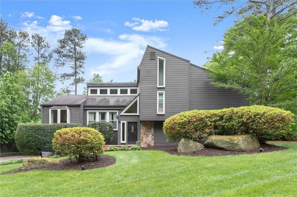 1961 Kramer Way, Marietta, GA 30062 — most recent listing photo