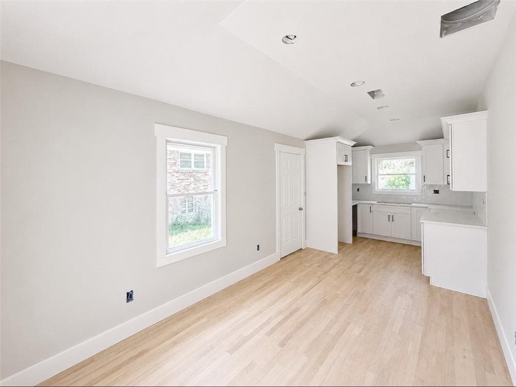 4 bedroom, 4 bathroom, 1,893 sq ft single family residence for sale at 2453 Ivydale Drive, Atlanta, GA 30311 — photo 4
