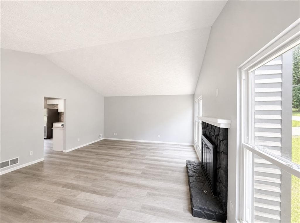 4 bedroom, 2 bathroom, 1,654 sq ft single family residence for sale at 1088 Nimblewood Way, Stone Mountain, GA 30088 — photo 5