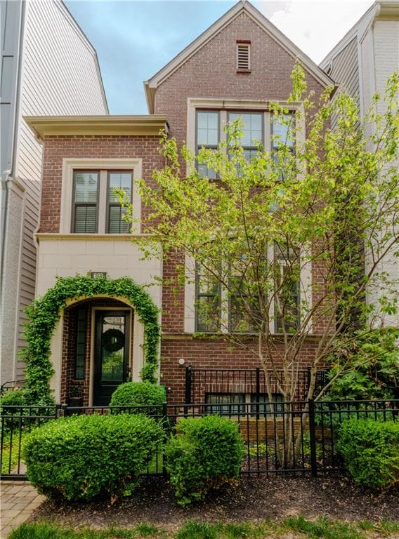 3 bedroom, 4 bathroom, 2,048 sq ft single family residence for sale at 603 Broadview Terrace, Atlanta, GA 30324