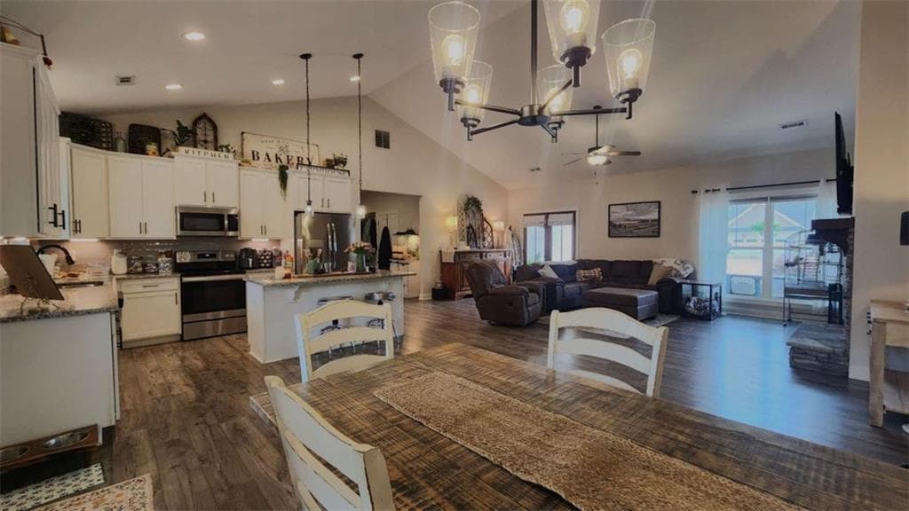 3 bedroom, 2 bathroom, 1,886 sq ft single family residence for sale at 114 Presley Farm Parkway, Rockmart, GA 30153 — photo 9