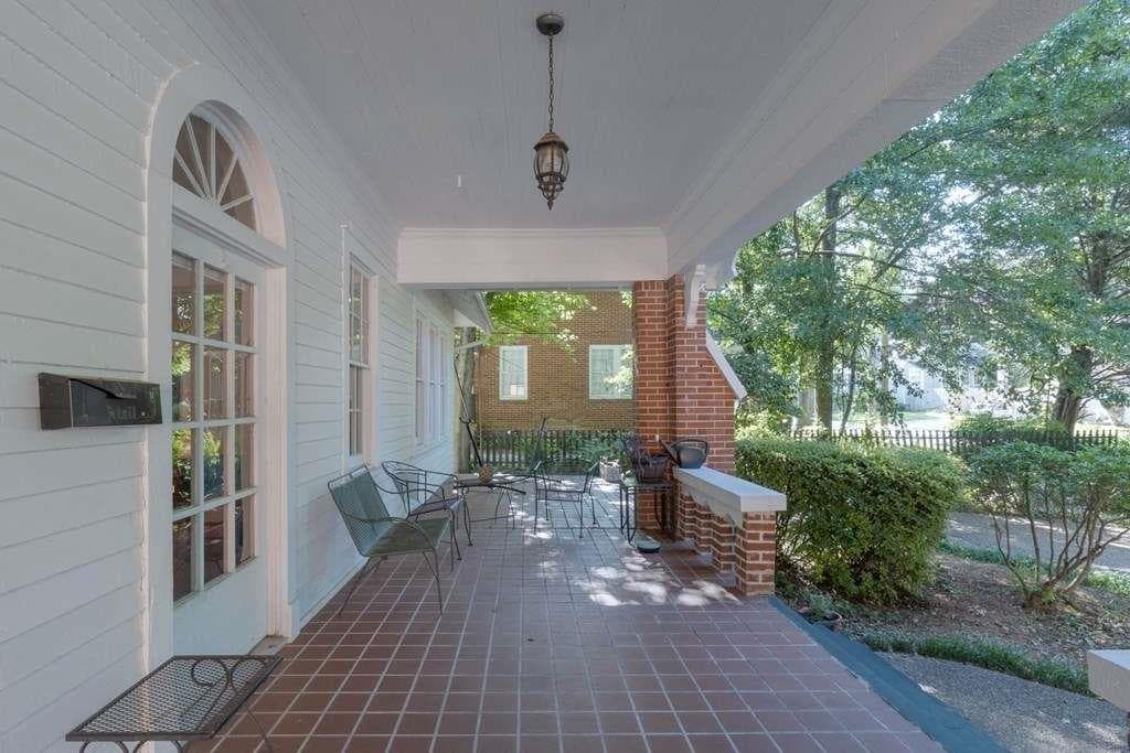 6 bedroom, 4 bathroom, 3,686 sq ft single family residence for sale at 2217 13th Street, Columbus, GA 31906 — photo 2