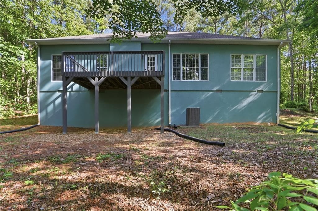 3 bedroom, 2 bathroom, 1,850 sq ft single family residence under contract at 940 Cider Ridge Court, Clarkesville, GA 30523 — photo 5