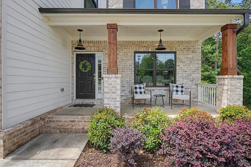 4 bedroom, 3 bathroom, 2,261 sq ft single family residence for sale at 7 Canterbury Walk, Cartersville, GA 30120 — photo 3