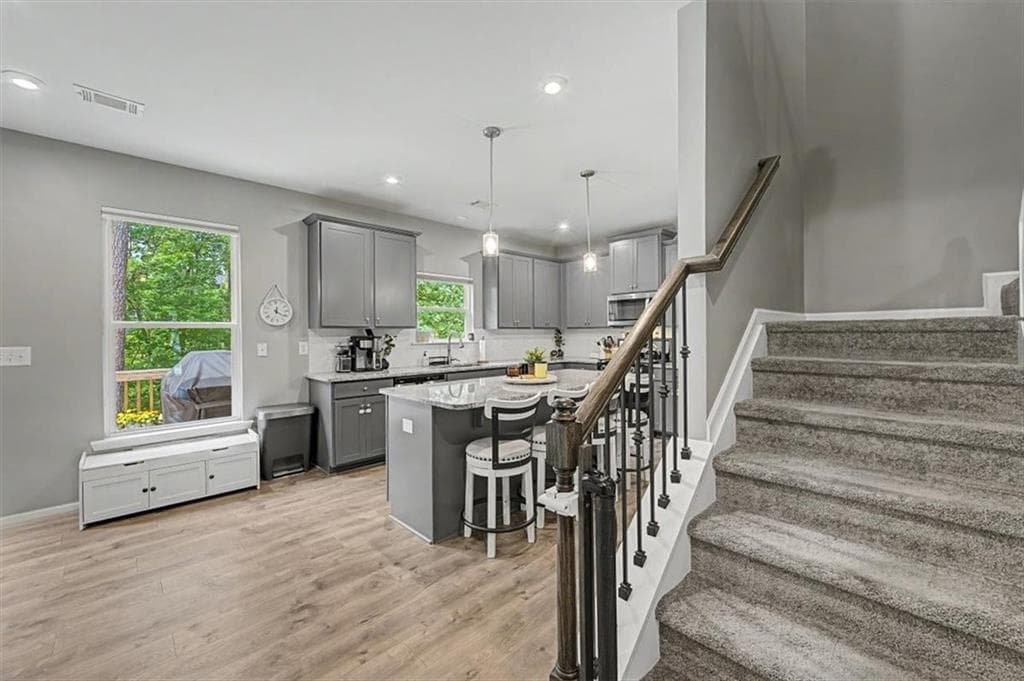 4 bedroom, 3 bathroom, 2,261 sq ft single family residence for sale at 7 Canterbury Walk, Cartersville, GA 30120 — photo 5
