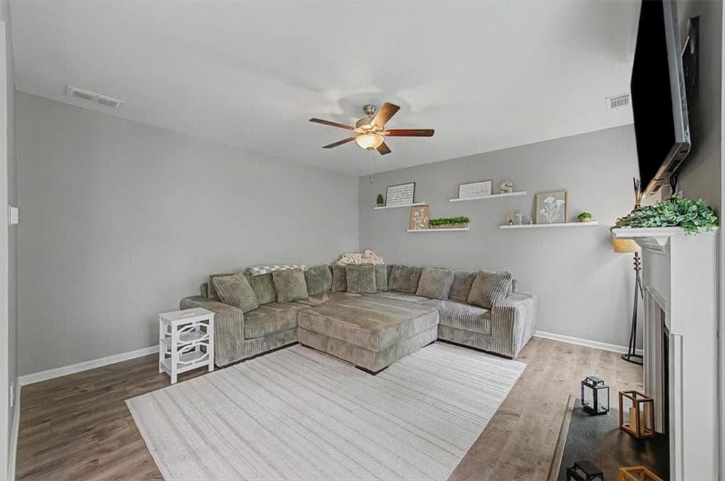 4 bedroom, 3 bathroom, 2,261 sq ft single family residence for sale at 7 Canterbury Walk, Cartersville, GA 30120 — photo 8