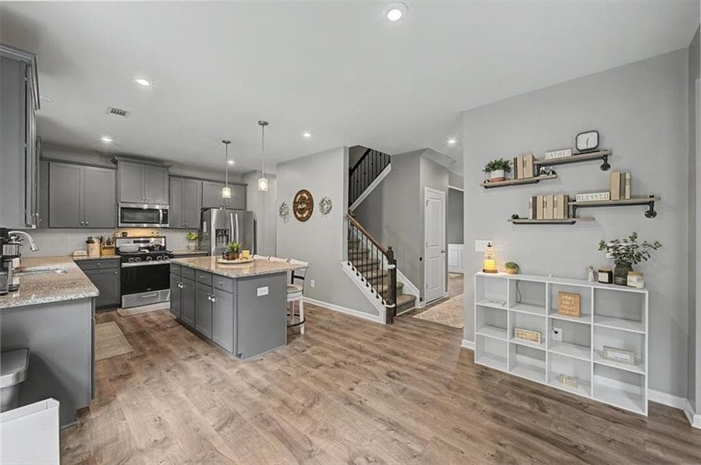 4 bedroom, 3 bathroom, 2,261 sq ft single family residence for sale at 7 Canterbury Walk, Cartersville, GA 30120 — photo 10