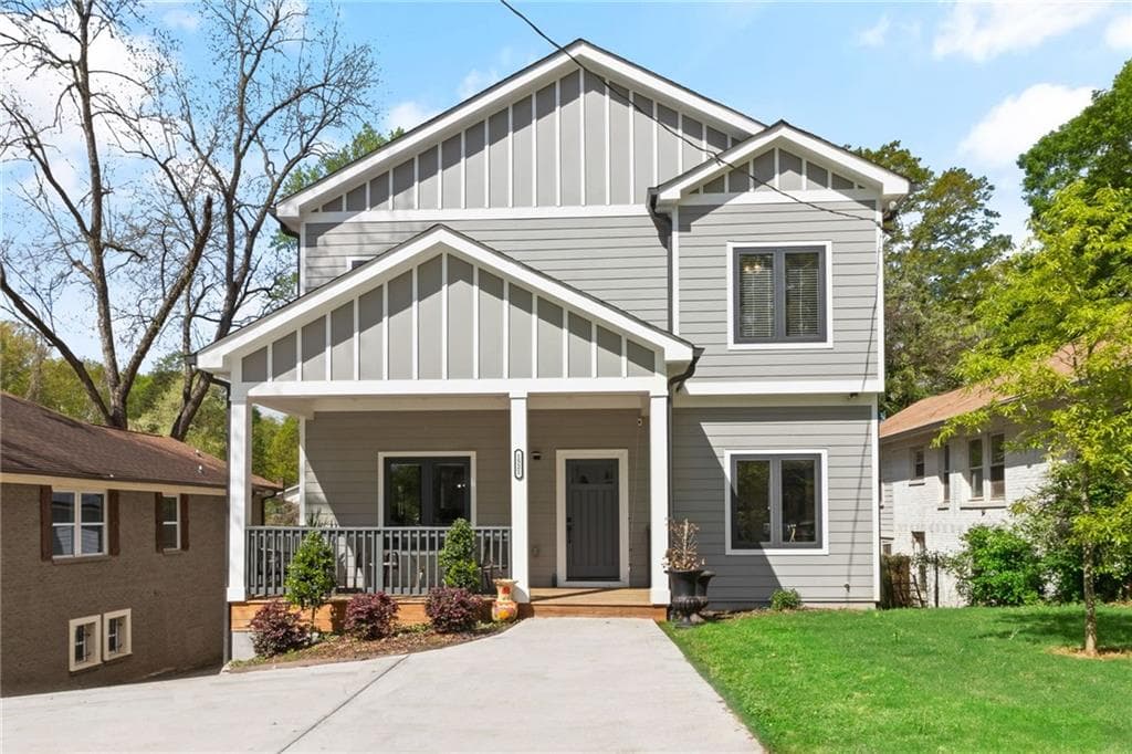 5 bedroom, 4 bathroom, 2,529 sq ft single family residence for sale at 1521 Sylvan Road, Atlanta, GA 30310