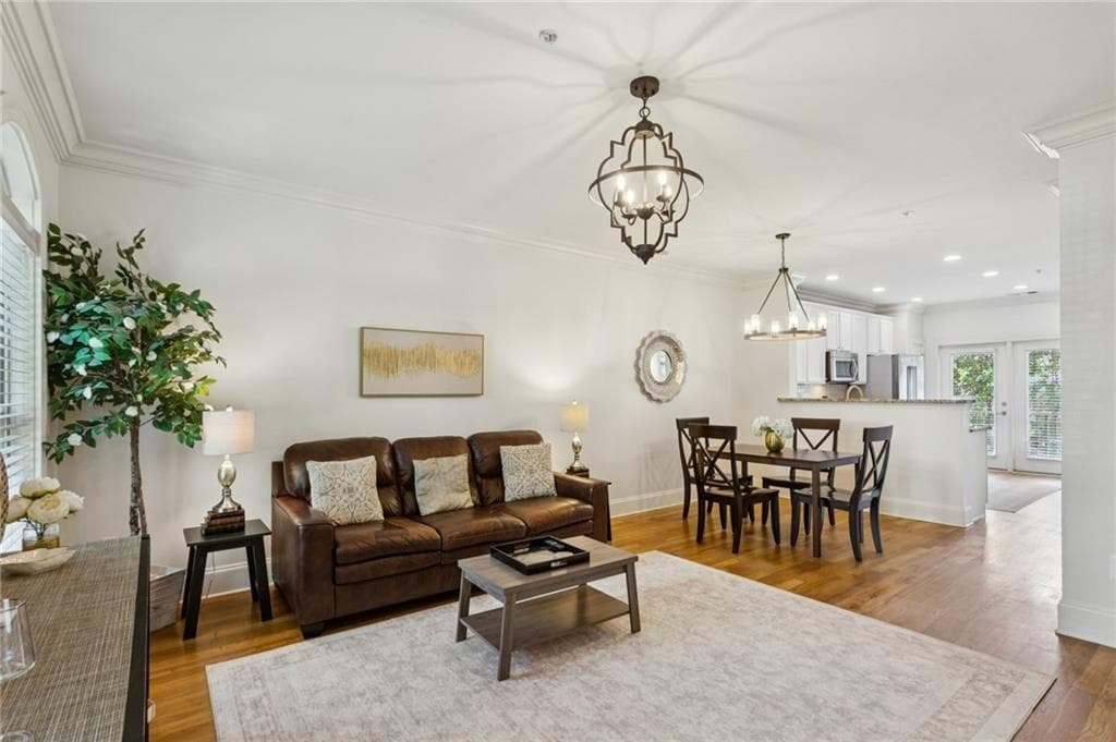 2 bedroom, 2 bathroom, 1,160 sq ft townhouse sold at 291 Le Gran Bend, Atlanta, GA 30328