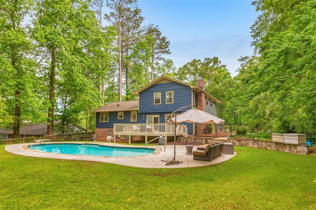 5 bedroom, 4 bathroom, 2,781 sq ft single family residence under contract at 2711 Georgian Court, Marietta, GA 30068 — photo 8