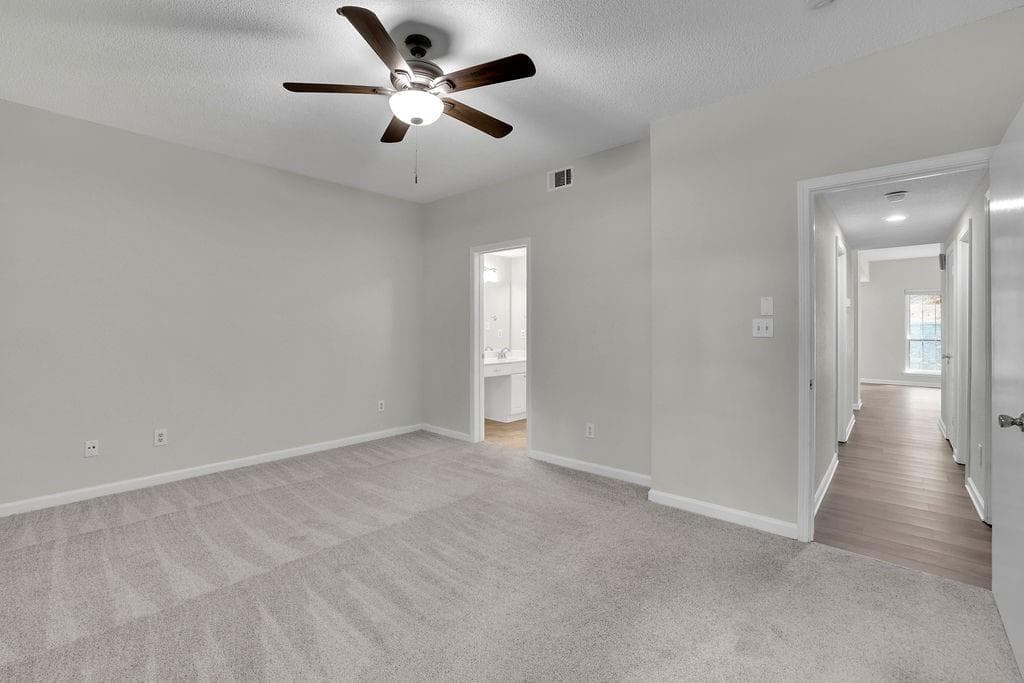 2 bedroom, 2 bathroom, 1,305 sq ft condominium for sale at 3067 Steeplechase, Alpharetta, GA 30004 — photo 7