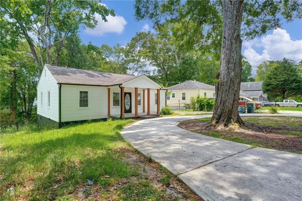 3 bedroom, 2 bathroom, 1,102 sq ft single family residence under contract at 788 Richard Street, Marietta, GA 30060