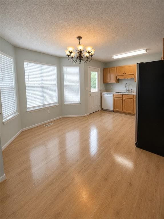 4 bedroom, 2 bathroom, 1,183 sq ft single family residence for rent at 62 Kingston Pointe, Kingston, GA 30145 for $1,800 a month — photo 6