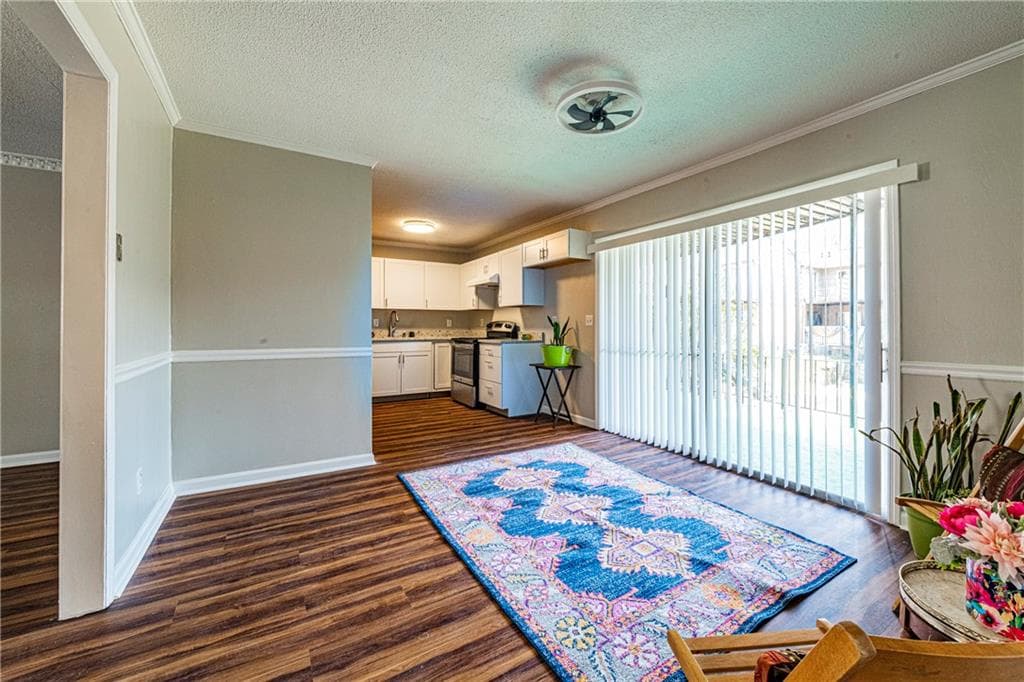 2 bedroom, 2 bathroom, 1,117 sq ft condominium for sale at 3626 Buford Highway C2, Brookhaven, GA 30329 — photo 8