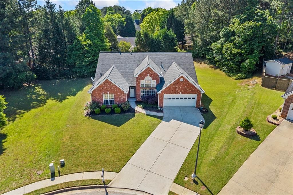 3 bedroom, 2 bathroom, 2,082 sq ft single family residence under contract at 935 Waldwick Drive, Lawrenceville, GA 30045 — photo 3