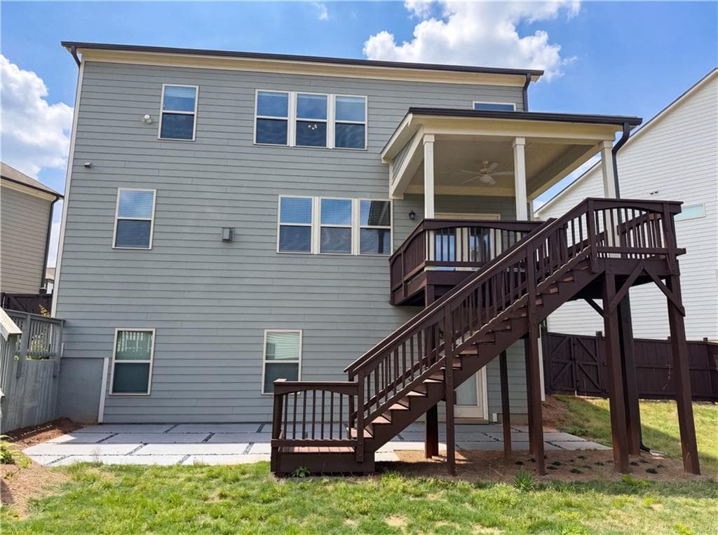 5 bedroom, 3 bathroom, 3,650 sq ft single family residence under contract at 4205 Goosecross Court, Lilburn, GA 30047 — photo 5
