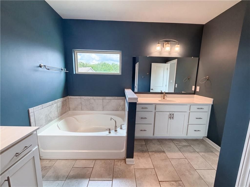 5 bedroom, 3 bathroom, 3,650 sq ft single family residence under contract at 4205 Goosecross Court, Lilburn, GA 30047 — photo 6