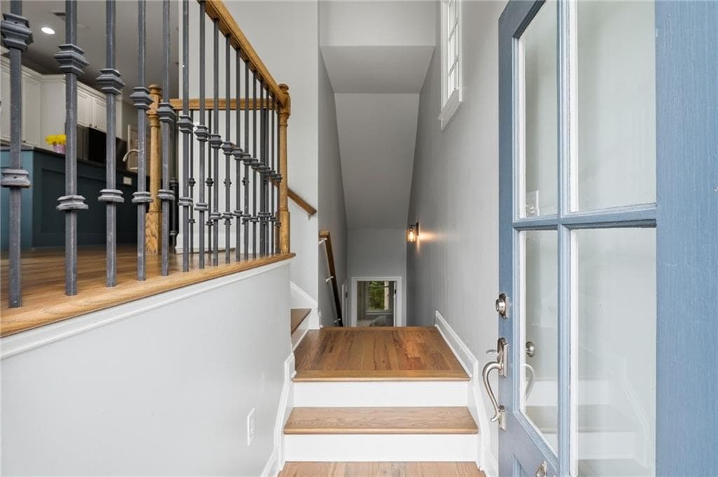 3 bedroom, 4 bathroom, 1,932 sq ft townhouse for sale at 410 Wade Creek Road, Alpharetta, GA 30009 — photo 4
