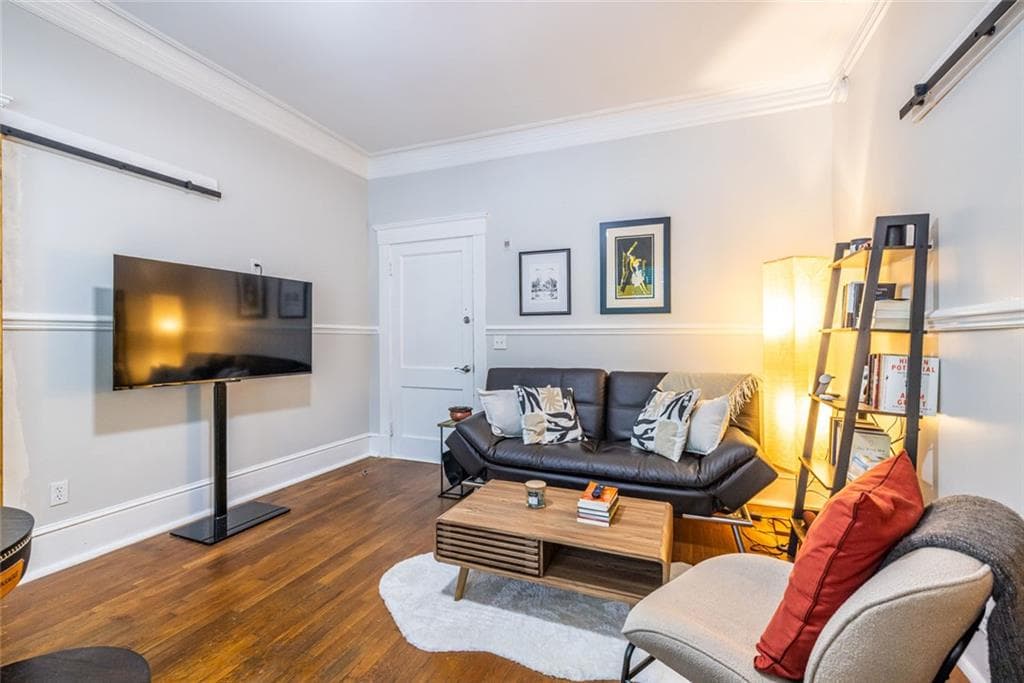 1 bedroom, 1 bathroom, 448 sq ft condominium for sale at 1144 Blue Ridge Avenue 9, Atlanta, GA 30306 — photo 4