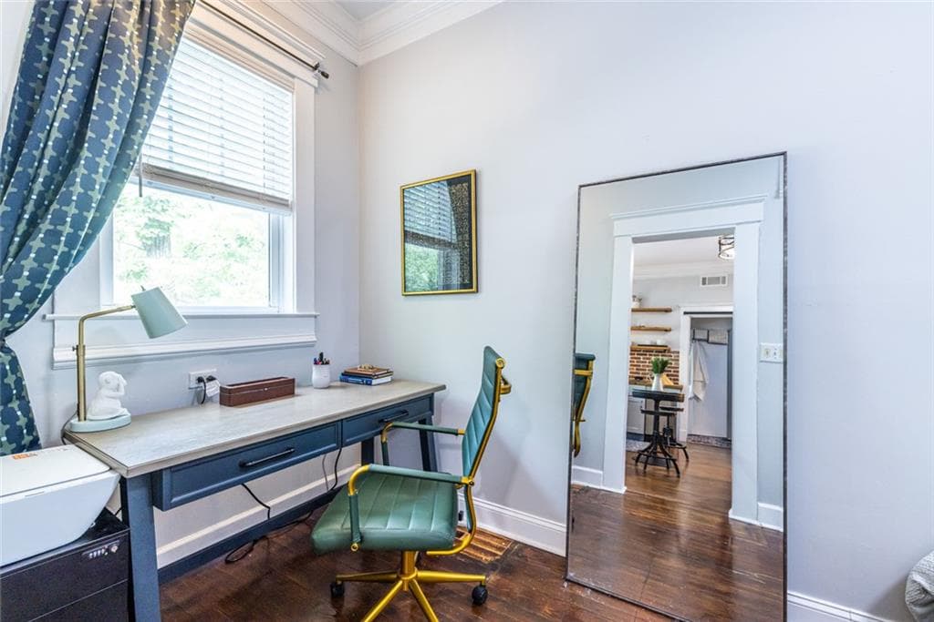 1 bedroom, 1 bathroom, 448 sq ft condominium for sale at 1144 Blue Ridge Avenue 9, Atlanta, GA 30306 — photo 8
