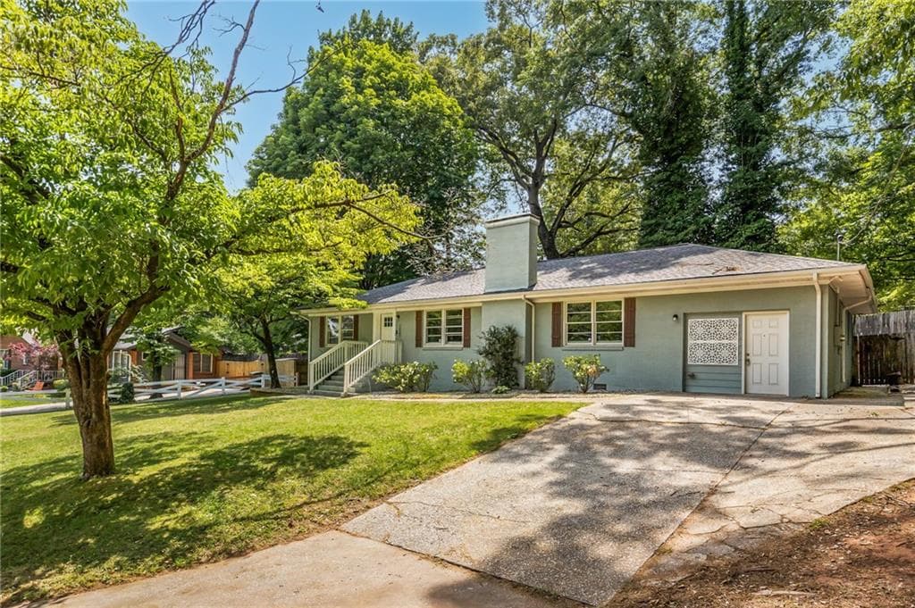 3 bedroom, 3 bathroom, 1,943 sq ft single family residence sold at 1661 Brewer Boulevard, Atlanta, GA 30310