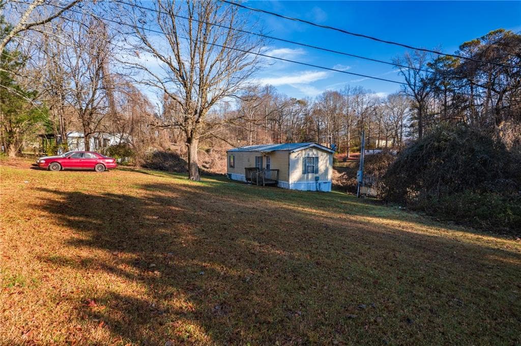 2 bedroom, 1 bathroom, 720 sq ft single family residence for sale at 43 Lambert Street, Jasper, GA 30143
