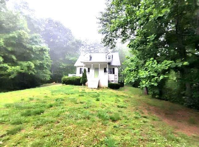2 bedroom, 1,035 sq ft single family residence for sale at 381 Worley Mill Circle, Chatsworth, GA 30705 — photo 2