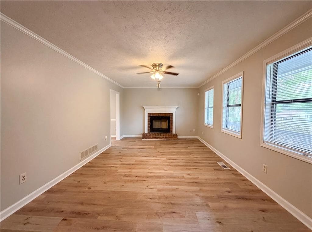 3 bedroom, 2 bathroom, 1,620 sq ft single family residence under contract at 3193 Pinto Drive, Powder Springs, GA 30127 — photo 4
