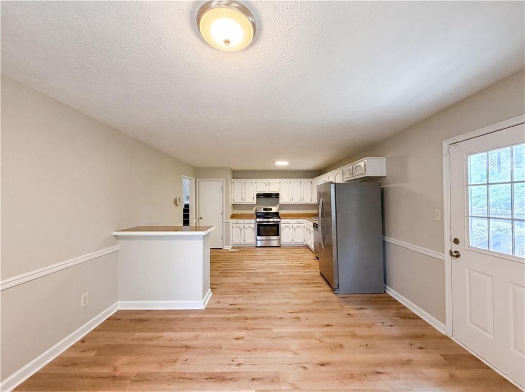 3 bedroom, 2 bathroom, 1,620 sq ft single family residence under contract at 3193 Pinto Drive, Powder Springs, GA 30127 — photo 5