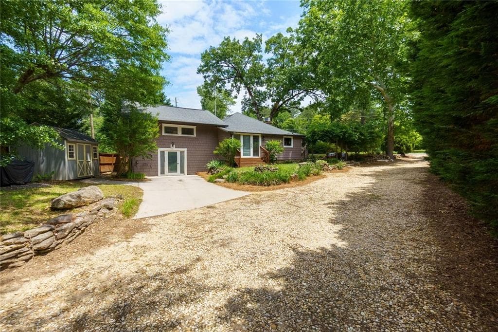 4010 Lower Roswell Road, Marietta, GA 30068 — most recent listing photo