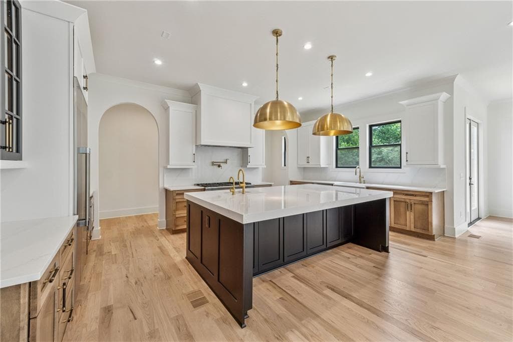 7 bedroom, 8 bathroom, 8,000 sq ft single family residence under contract at 4052 Providence Road, Marietta, GA 30062 — photo 8