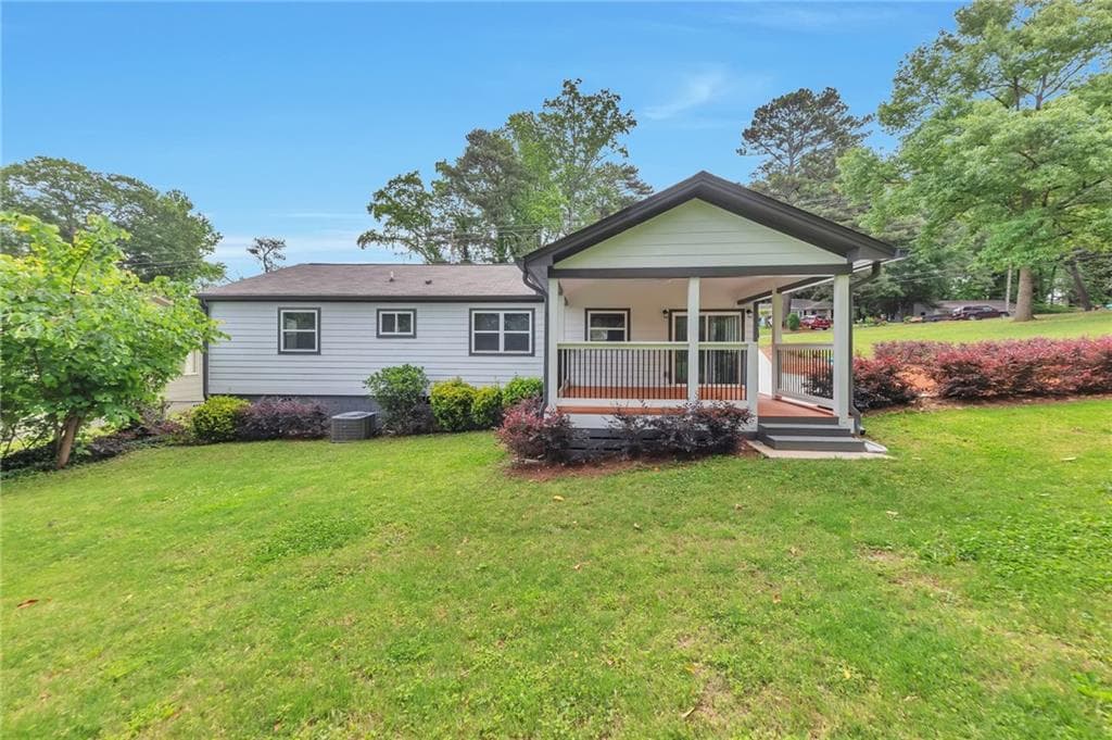 3 bedroom, 2 bathroom, 1,250 sq ft single family residence for sale at 4108 Clay Drive, Atlanta, GA 30360 — photo 6