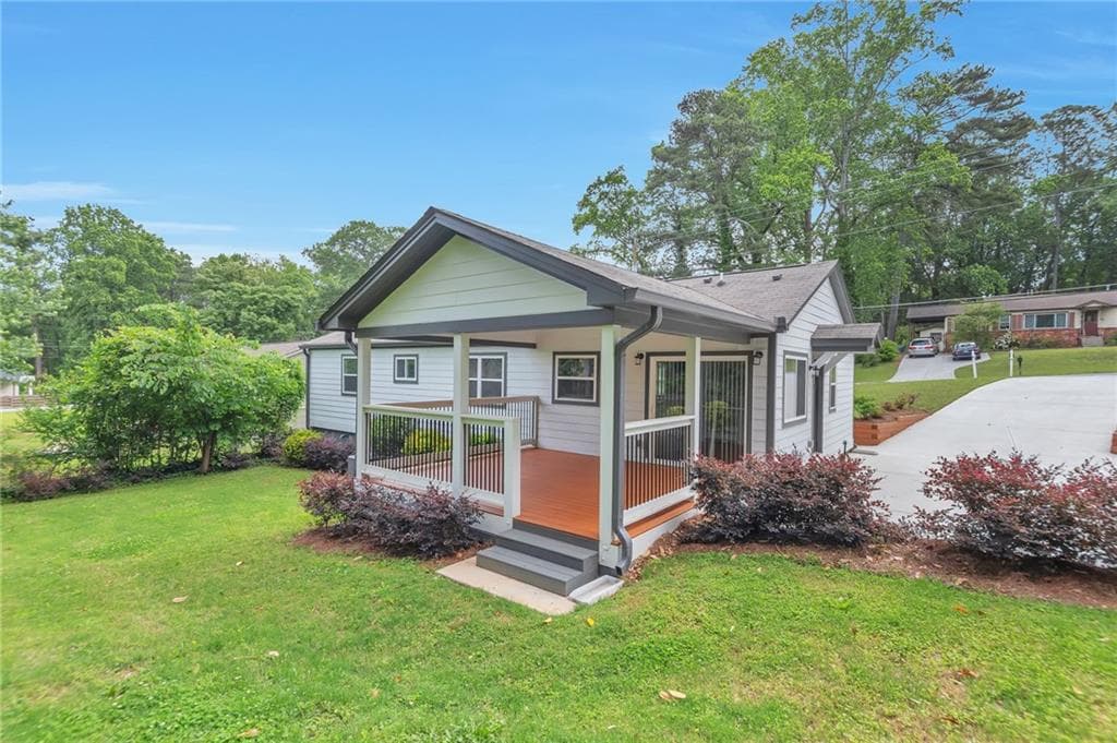 3 bedroom, 2 bathroom, 1,250 sq ft single family residence for sale at 4108 Clay Drive, Atlanta, GA 30360 — photo 7