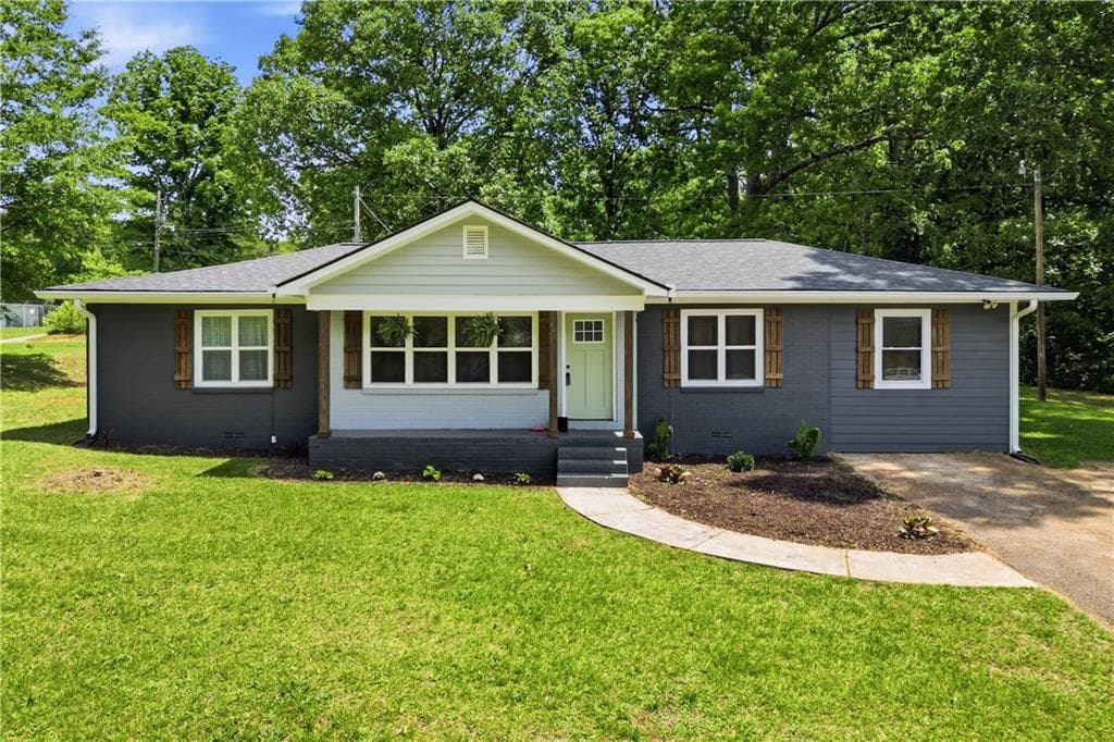 3 bedroom, 2 bathroom, 1,682 sq ft single family residence for sale at 1827 Highway 27, Bremen, GA 30110