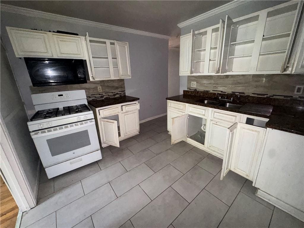 8 bedroom, 2 bathroom, 1,887 sq ft single family residence for sale at 482 Maynard Terrace, Atlanta, GA 30316 — photo 2