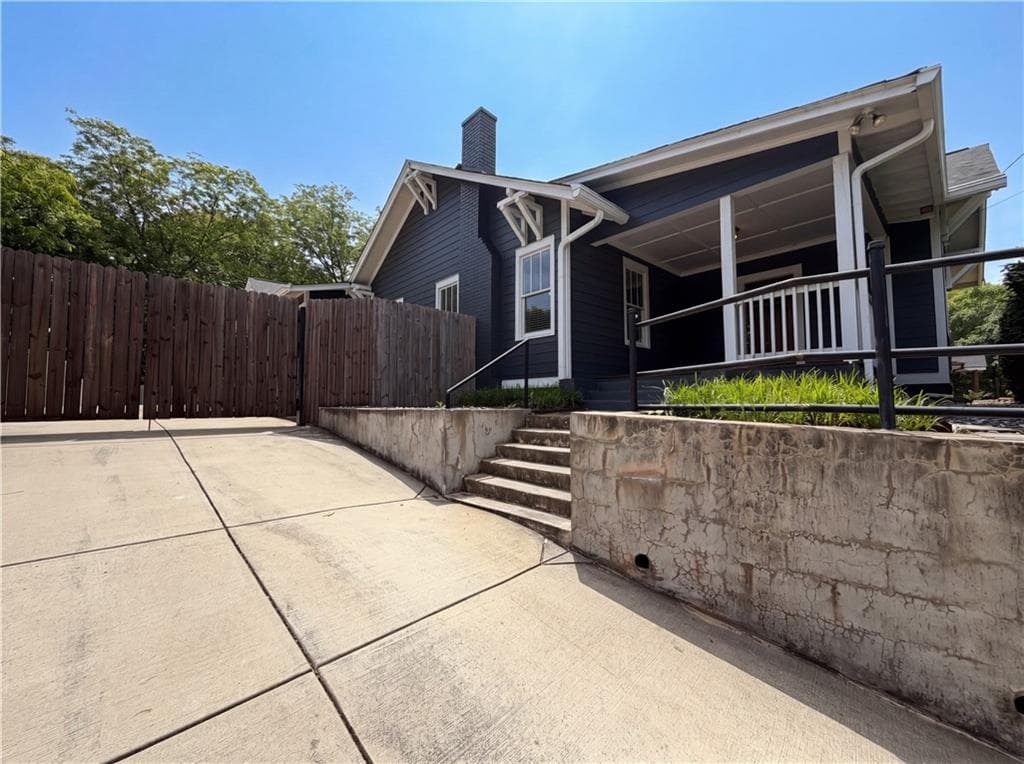 3 bedroom, 2 bathroom, 1,860 sq ft single family residence for sale at 122 Moreland Avenue, Atlanta, GA 30316 — photo 1 of 33