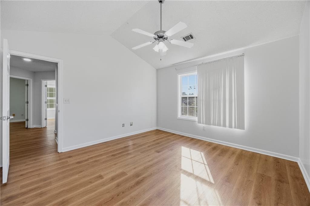 3 bedroom, 3 bathroom, 1,514 sq ft single family residence for sale at 1094 Cliftwood Drive, Riverdale, GA 30296 — photo 5