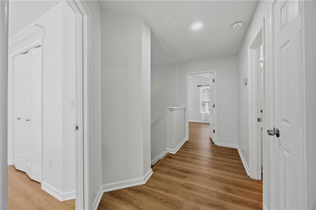 3 bedroom, 3 bathroom, 1,514 sq ft single family residence for sale at 1094 Cliftwood Drive, Riverdale, GA 30296 — photo 8
