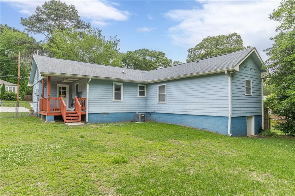 2 bedroom, 2 bathroom, 1,203 sq ft single family residence for sale at 224 Birch Street, Hapeville, GA 30354 — photo 3